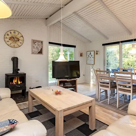 8 Person Holiday In Roslev Glyngøre