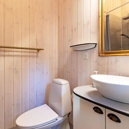 8 Person Holiday In Roslev Dom wakacyjny Glyngøre